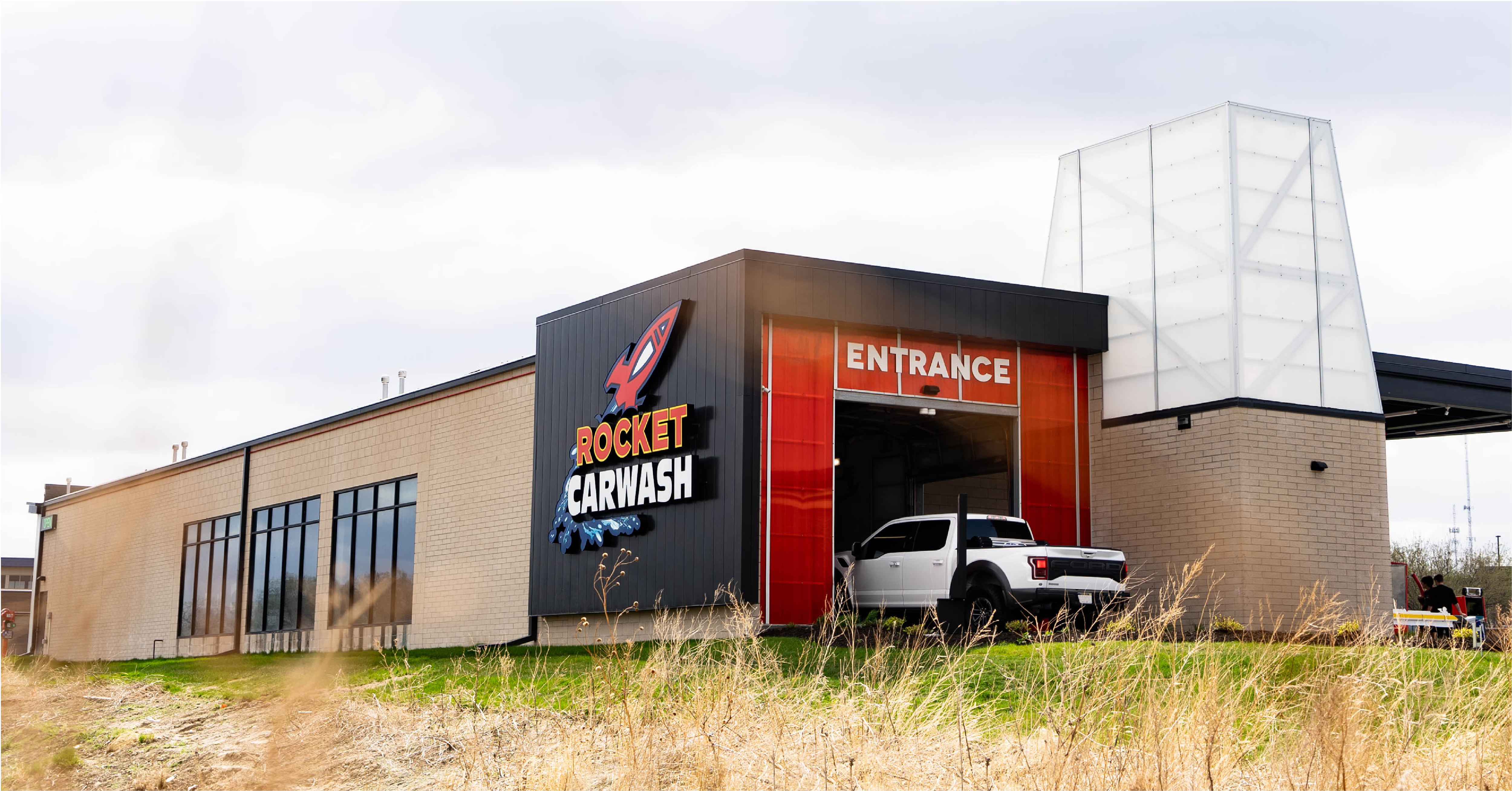 Rocket Carwash Opens First of 15 Washes in Dallas-Fort Worth - City+Ventures